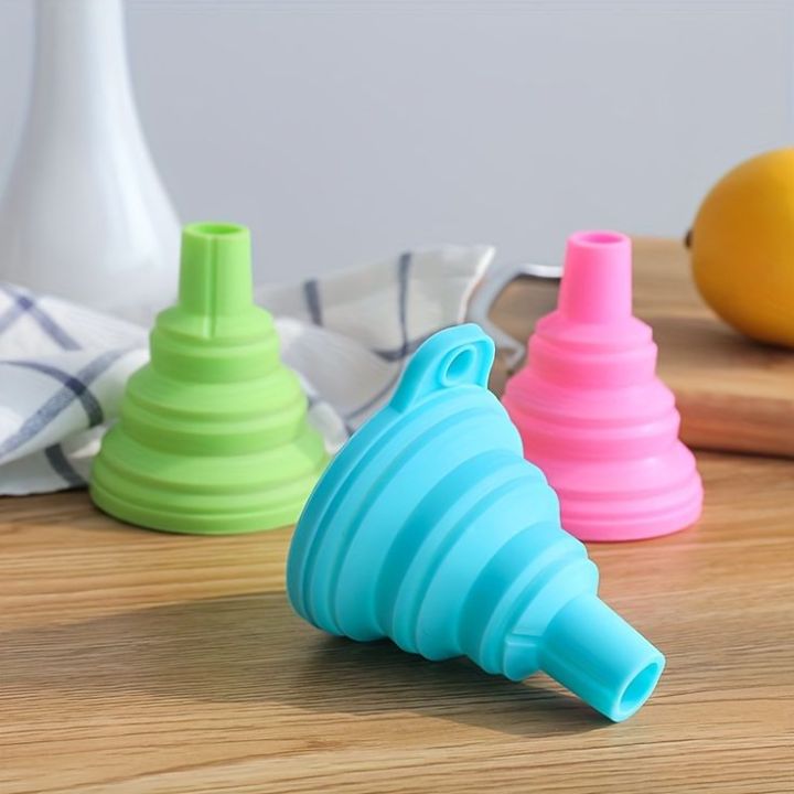 silicone%20funnel%20foldable-Funnels%20Filter-funnels%20for%20kitchen-collapsible%20silicone%20foldable%20funnel-Funnels%20Hopper-Funnel%20Flexible-Funnels%20for%20Filling%20Small%20or%20Mini%20Bottles%20-%20Image%202