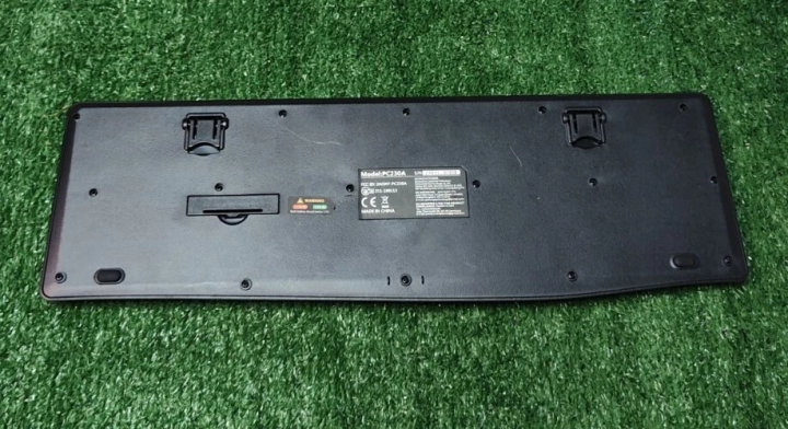 Wireless%20Keyboard%20Model%20PC230A%20%E2%80%93%20Slim%202.4GHz%20USB%20Keyboard%20with%20Silent%20Keys%20%E2%80%93%20Ergonomic%20&%20Battery%20Operated%20%E2%80%93%20Black%20(New)%20%E2%80%93%20Blendzii%20Outleex%C2%AE%20-%20Image%204