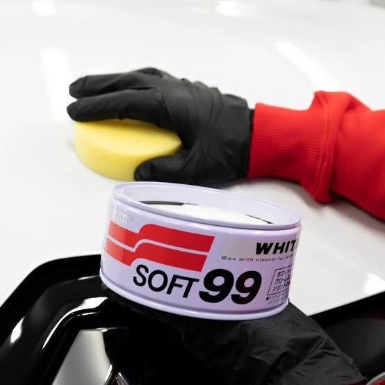 Soft99%20Wax%20For%20White%20Color%20Car%20Bodies%20350g%20Japanese%20-%20Image%205