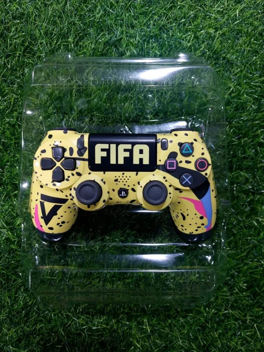 DualShock%204%20Wireless%20Controller%20for%20PlayStation%204%20-%20Yellow%20-%20Image%202