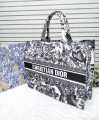 Hand Bag For Girls  | Christian Dior Handbags For Womens | Bag For Girl. 