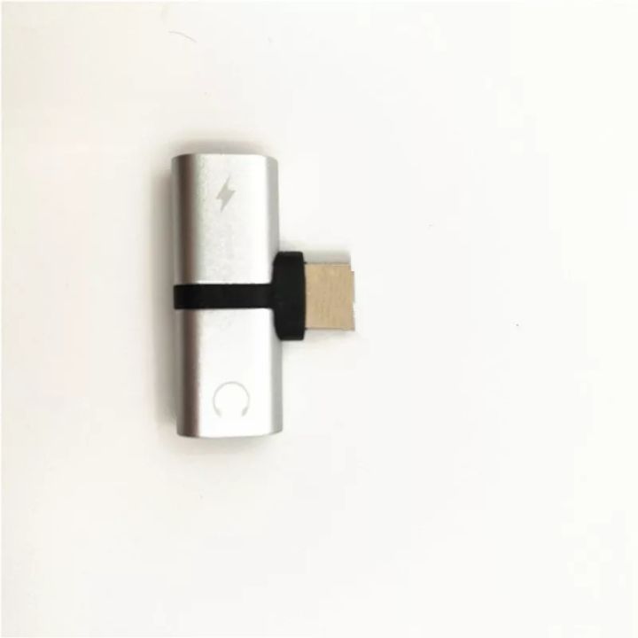 For%20iPhone%20headphone%202%20in%201%20dual%20Jack%20connector%20and%20Adapter%20Lightning%20to%20lightning%20Earphone%20Audio%20Convertor%20for%20headphones%20and%20AUX%20cable%20charger%20-%20Image%202