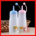 Pack of 2 Ketchup Oil and Other Paste Squeezer Bottle Plastic Set of 2 Ketchup Oil and Other Paste multi Colors Sauce Bottles Seasoning Container Dispenser for Mustard Ketchup Oil Honey Salad Dressing. 