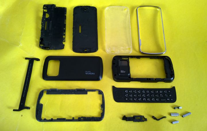 Nokia N97 Casing  / Housing Front, Middle Frame and Back Cover With Buttons in black color  in Pakistan (Read Description)