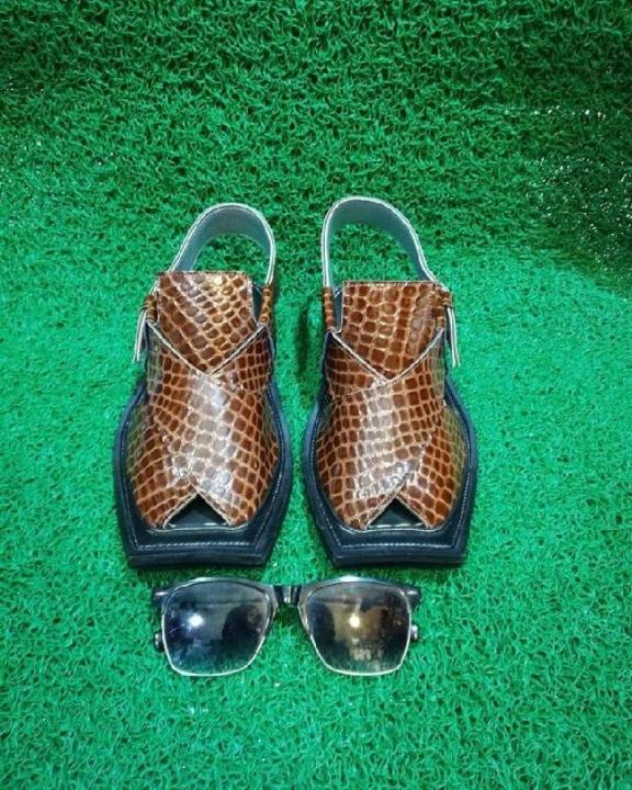 Leather%20Captan%20Peshawari%20Sandals%20With%20Goggles%20-%20Image%203