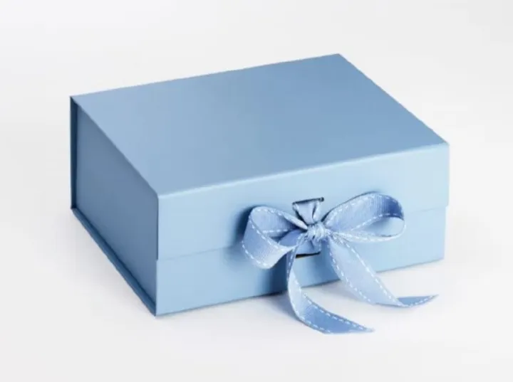 Gift%20Box%20for%20Gifting%20On%20Birthday,%20Anniversary%20etc%20With%20Shredded%20Paper%20Fillers%20FREE%20%7C%209%20by%207%20by%202%20inches%20discount%20price%20-%20Image%203