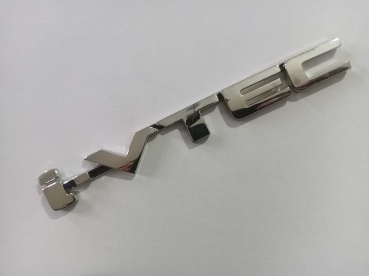 i-vtec%20Logo%20-%20Emblem%20Plastic%20Chrome%20Finish%20-%201%20Piece%20-%20Image%202