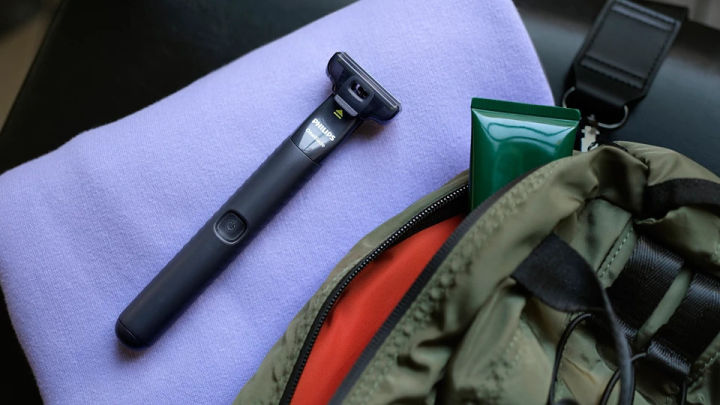 Philips%20One%20Blade%20Edge%20-%20Shaver%20-%20Trimming%20Tool%20with%202%20Attachments%20QP1424/10%20-%20Shave%20-%20Edge%20-%20Trim%20-%20Image%203