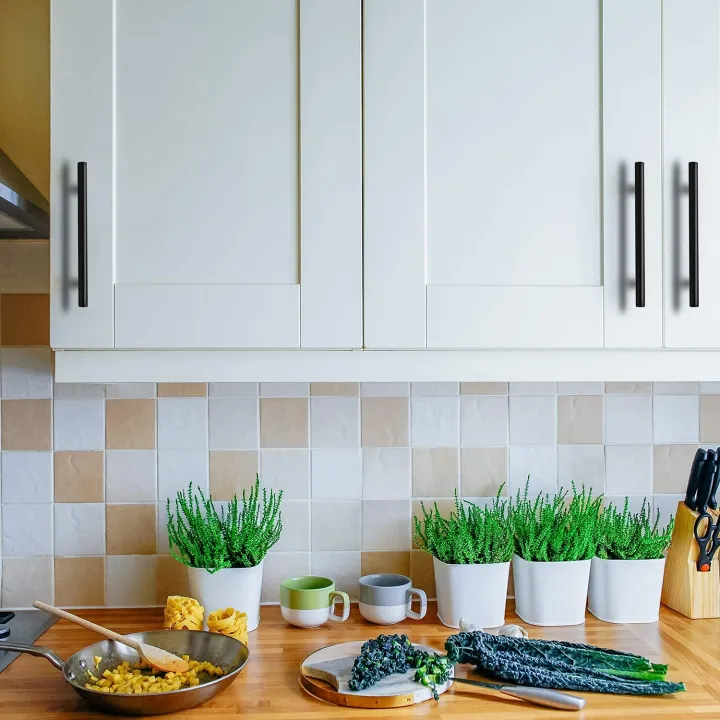 8%20Inch%20Matte%20Black%20Cabinet%20Pulls%20Kitchen%20Cabinet%20Handles%20-%20Black%20Drawer%20Pulls%20Stainless%20Steel%20Cabinet%20Hardware,%20Door%20Handles%20for%20Cabinets,%20Cupboard,%20Pack%20Of%202,%204,%2010%20And%2020.%20-%20Image%207