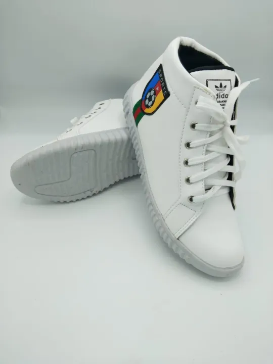 Stylsih%20And%20New%20Design%20Sneakers%20For%20Womens%20-%20Image%204