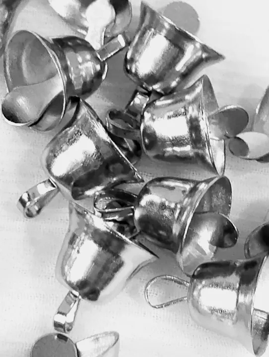 30Pcs%20Tiny%20Silver%20Bell%20Charms%20for%20Craft,%20Jewelry%20Making,%20Dress%20Designing,%20Home%20Decor%20%E2%80%93%2015mm%20Miniature%20Bell%20with%20Loop%20-%20Image%205