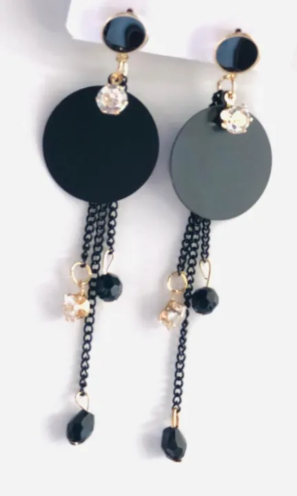 Black%20earrings%20for%20girls%20and%20womens%20-%20Image%204