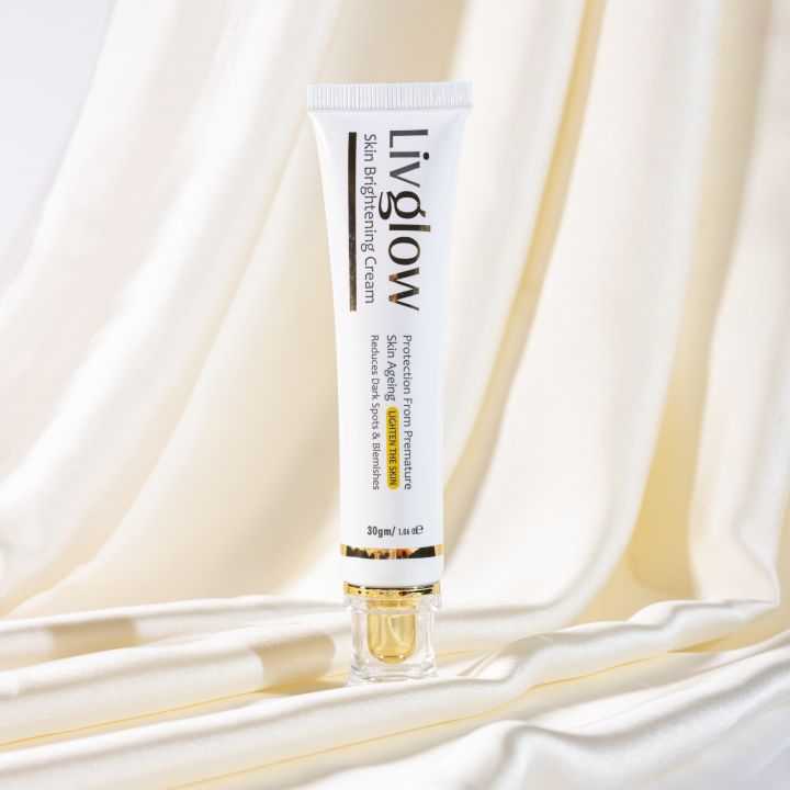 LIVGLOW%20Skin%20Brightening%20Cream%20-%2030gm%20-%20Unisex%20(Men%20&%20Women),%20Best%20Night%20Cream,%20Protection%20from%20Premature%20Skin%20Ageing,%20Lighten%20the%20Skin,%20Reduces%20Dark%20Spots%20&%20Blemishes.%20Skin%20Glow%20Cream,%20Treat%20Freckles,%20Original%20Cream%20-%20Image%209