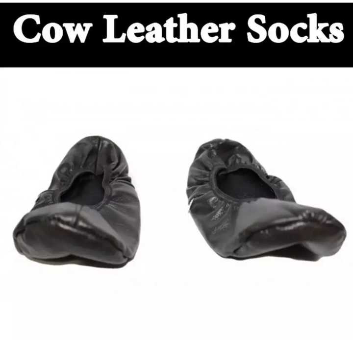 Stay%20Comfortable%20During%20Pilgrimage%20With%20Halal%20Islamic%20Leather%20Socks:%20Mozay%20-%20Ideal%20For%20Hajj%20&%20Umrah,%20Premium%20Quality%20And%20Comfort%20-%20Image%206