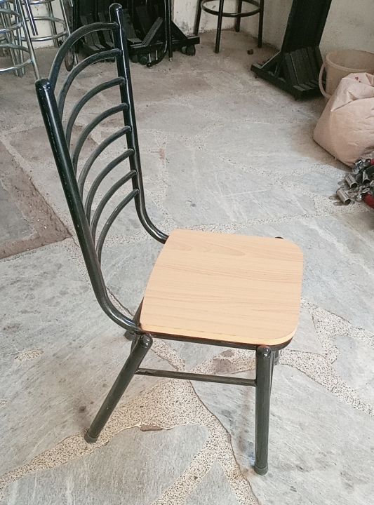 Black%20Color%20Coated%20Steel%20Chair%20with%20Wooden%20Seat%20-%20Durable%20-%20Image%204