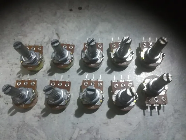 Pack%20of%2010%20-%202K%20Ohm%203-Pin%20Rotary%20Potentiometer%202K%20OHM%20B2K%20Variable%20Resistors%20Single%20Turn%20Potentiometer%20-%20Volume%20-%20Image%204