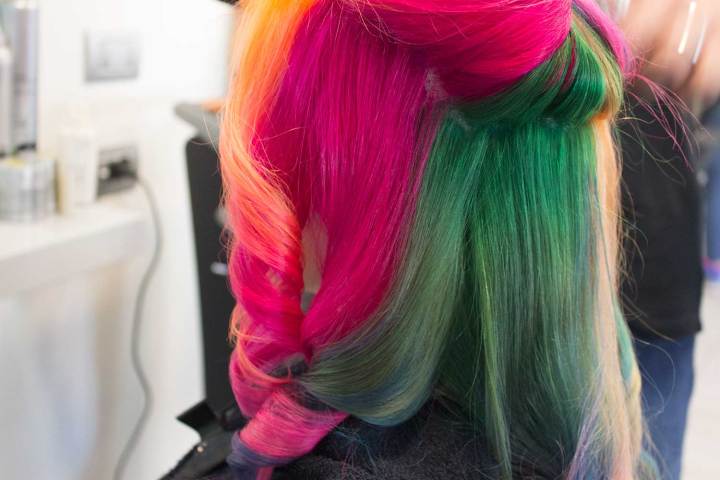 Paint%20Bang%20-%20Semi%20Permanent%20Direct%20Lifting%20Hair%20Color%20(Mercury)%20-%20Image%204