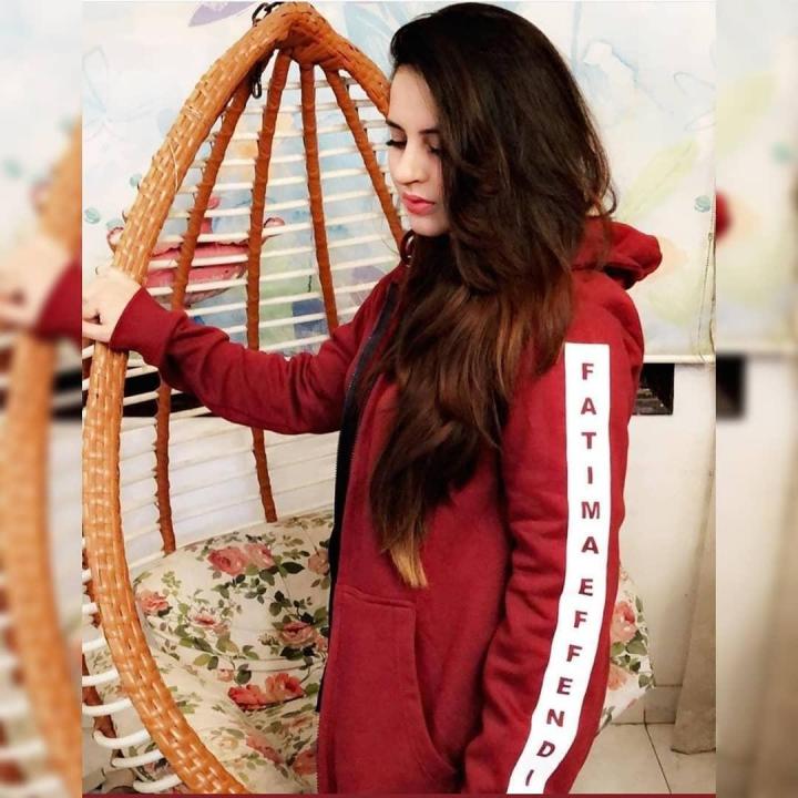 Women's%20Customized%20Name%20Print%20On%20Sleeves%20Core%20Pullover%20Hoodie%20-%20Image%203