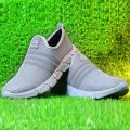 Men  Trending Casual Shoes Canves Classic Loafers Fashion Slip on Flat walking Gym Running shoes for men boys. 