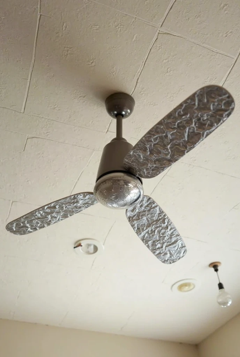 Dust%20Proof%20&%20Rust%20Proof%20Ceiling%20Fan%20Cover%20%E2%80%93%20Universal%20Size%20-%20Image%204
