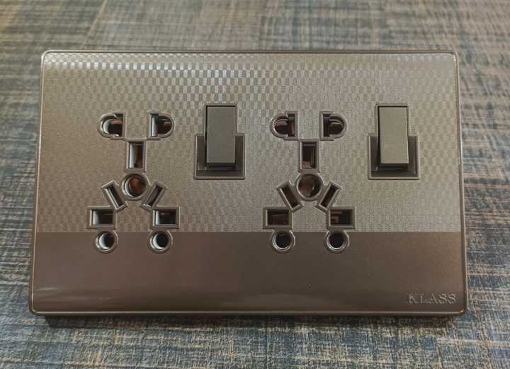 Klass%20Universal%20Multi-functional%20Socket%20Wall%20Switch%20Double%20Light%20Plug%20China%20Fitting%20Sheet%20Switch%20Board%20-%20Image%204