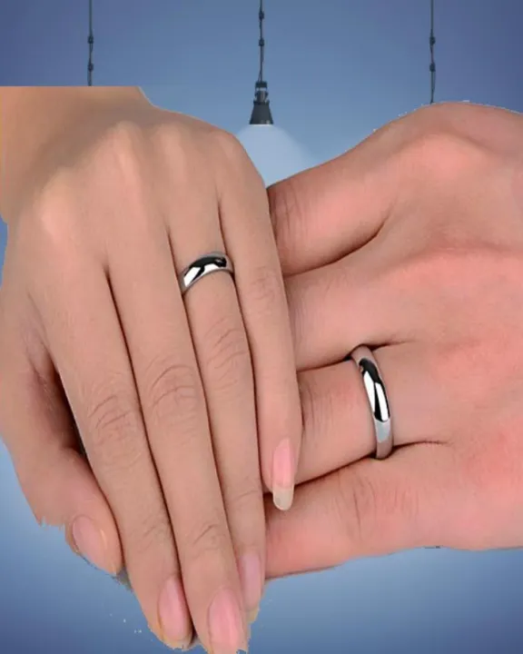 Silver%20Round%20Stainless%20Steel%20Ring%20for%20Men%20-%20Image%204