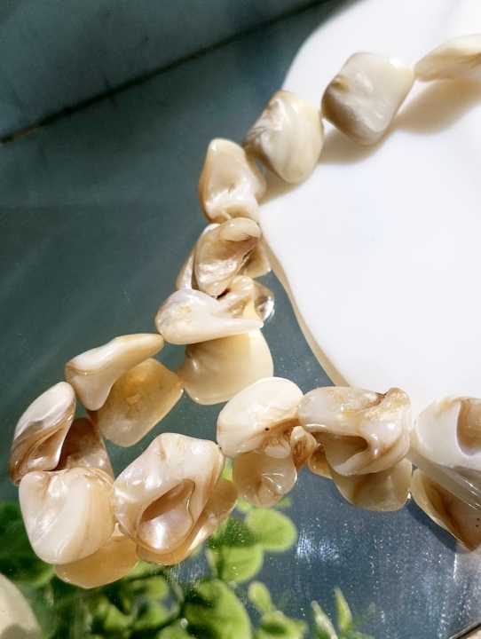 7pcs Natural Irregular Smooth Shape Mother of Pearl Sea Shell Beads for Crafting - DIY Crafting Elegant Jewelry Making Supplies