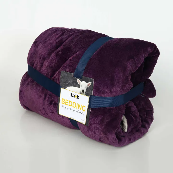 Comforter%20Blankets%20for%20Winter-%20Doublebed%20Fleece%20Blanket-%20Super%20Soft%20Sherpa%20Blanket%20Throw-%20King%20and%20Queen%20-New%20arrival%20-%20Image%202