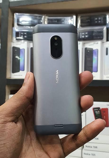 Nokia%20230%20Original%20Classic%20Phone%20%F0%9F%93%B1%20%7C%202.8"%20Big%20Display%20%F0%9F%93%BA%20%7C%20Premium%20Aluminum%20Back%20Cover%20%F0%9F%92%8E%20%7C%202MP%20Front%20&%20Rear%20Cameras%20with%20Dual%20LED%20Flash%20%F0%9F%93%B8%20%7C%20PTA%20Approved%20-%20Vintage%20Edition%20%E2%9C%A8%20-%20Image%204