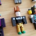 Roblox Building Blocks Virtual World Games Robot Model World Action Figure. 