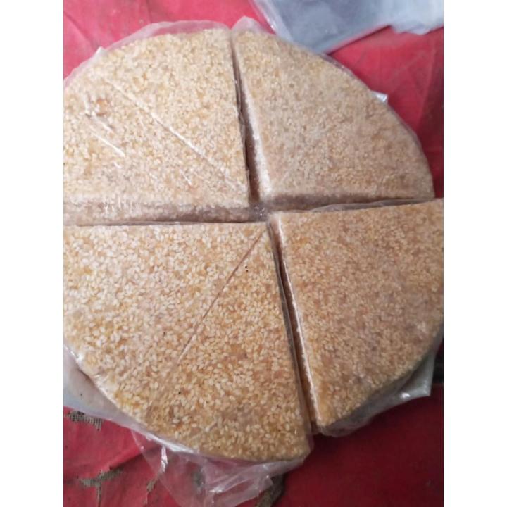 White Sesame Chikki Sweet & Crunchy Best Chikki Dry White Til Chikki Original Shikarpuri Fresh Pure Dried White Sesame Chiki Laii (500 gms) Home Made Chikki Fresh & Tasty Hygienic Chikki Slice Dry Fruit Chikki Slices