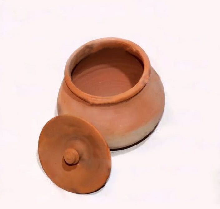Clay%20Yogurt%20Pot%20with%20Lid%20%7C%20Dahi%20banane%20ka%20Pot%20%7C%20Yogurt%20making%20Pot%20%7C%20Clay%20Pot%20for%20yogurt%20-%20Image%203
