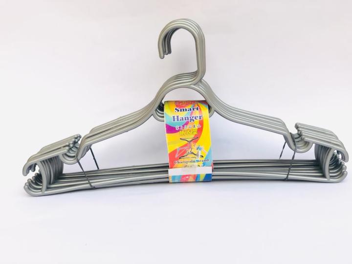 Pack%20of%2012-hangers%20for%20clothes%20grey%20plastic%20hangers%20in%20superior%20quality%20large%20size%20hangers%20-%20Image%202