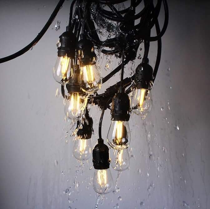 20%20Holders%20Outdoor%20Waterproof%20String%20Hanging%20Lamp%20with%20Filament%20Bulbs%20-%20Image%204