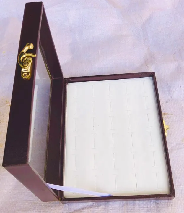 Velvet%20jewelery%20ring%20box%20with%20transparent%20Lid%20glass,%20%20slots%20wedding%20ring%20gift%20box,%20Engagement,%20birthday,%20wedding%20anniversary,%20Luxury%20Portable%20Small%20Storage%20Jewellery%20Box%20-%20Image%203