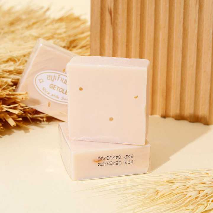 Rice Milk Soap Original Handmade Gluta Collagen  Contains Vitamins, Oil-Free, Organic for Hand, Face and Body For Girls And Women 1040 65g