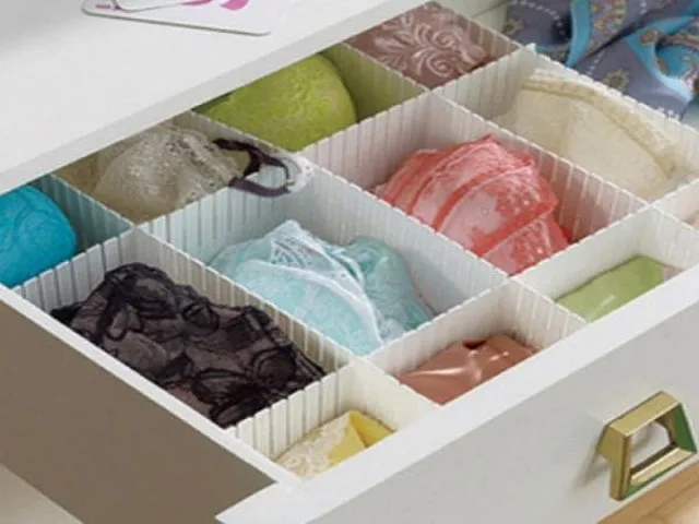 Plastic%20DIY%20Grid%20Board%20Storage%20Box%20Drawer%20Cabinet%20Divider%20Clapboard%20Organizer%20-%20Image%203