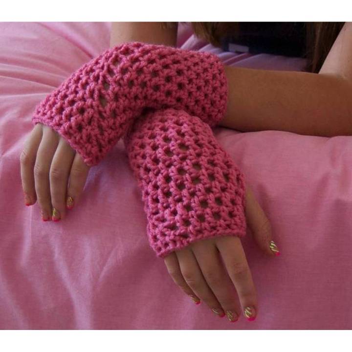 Pinky Lady Pink Crochet Fingerless Gloves
