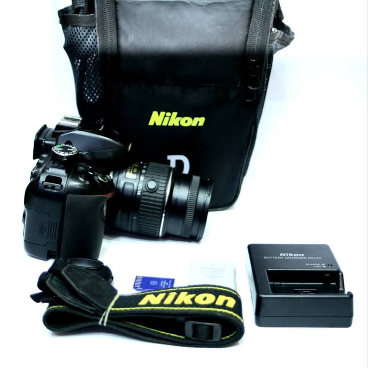 Nikon%20D5300%20DSLR%20Camera%20for%20HD%20Video%20Recording%20&%20Photography%20-%20Foldable/%20Moveable%20Screen%20-%2024%20Megapixels%20-%20Complete%20Accessories%20-%20Image%205