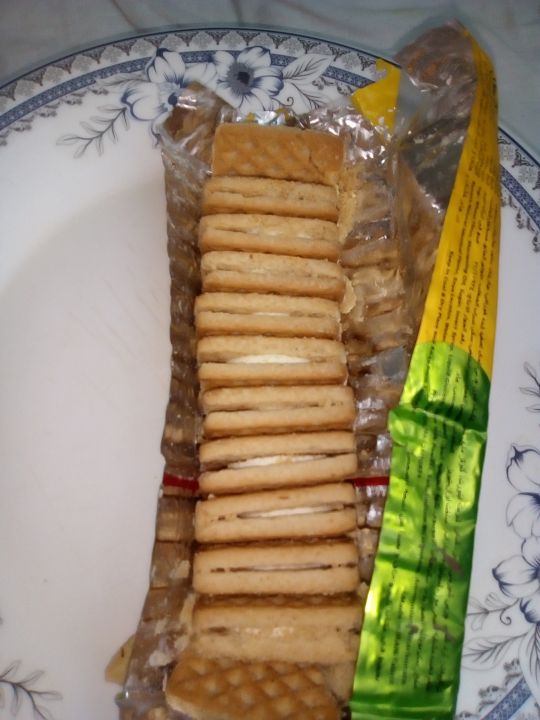 Rand%20Biscuits%20%E2%80%93%20Wheat%20with%20Banana%20Cream%20&%20Orange%20Cream%20%7C%20Healthy,%20Halal,%20Crunchy%20&%20Tasty%20Biscuits%20for%20Kids%20&%20Adults%20%7C%20Best%20Tea-Time%20Snacks%20%E2%80%93%20Hygienic,%20Fresh%20&%20Long%20Shelf%20Life%20%E2%80%93%2012%20Packs%20%7C%20Imported%20Flavor%20at%20Local%20Price%20-%20Image%202