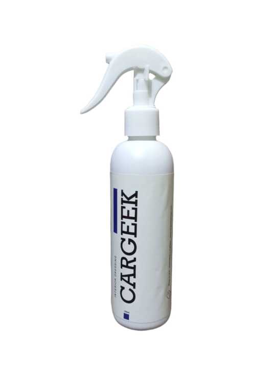 Dashboard%20Cleaner%20,%20Car%20Interior%20Cleaner%20250%20ML%20-%20Car%20Geek%20-%20Image%202