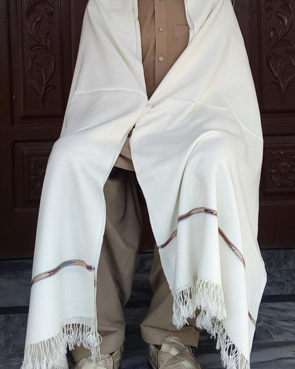 Swat%20Shawl%20For%20Men%20Woolen%20Shawl%20for%20winters%20-%20Off-White%20-%20Image%202