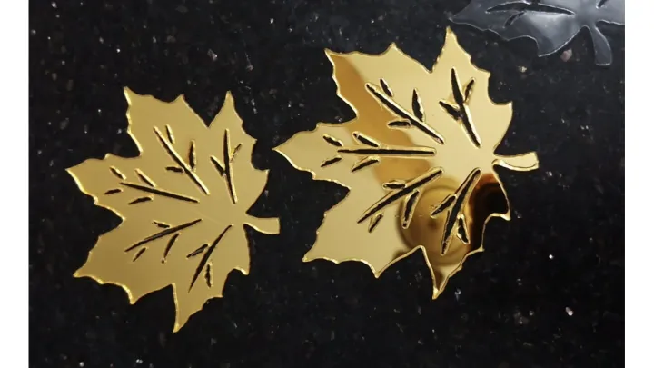 3D%20Leaf%20Mirror%20Wall%20Decal%20Acrylic%20Decor,%204x4%20Inches,%206-48%20Pieces,%20Gold,%20Silver,%20Removable%20Wall%20Sticker%20for%20Bedroom,%20Living%20Room,%20TV%20Wall,%20Home%20Decoration%20-%20Image%204
