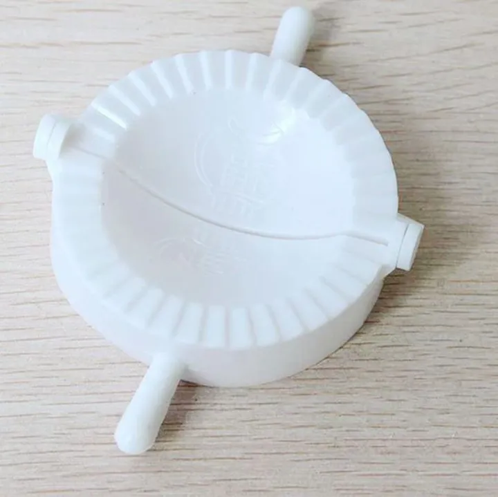 Pack%20of%203%20Different%20sizes%20samosa%20maker%20samosa%20shaper%20-%20Dumpling%20Press%20Mold%20-%20Roohan%20Store%20-%20Image%208