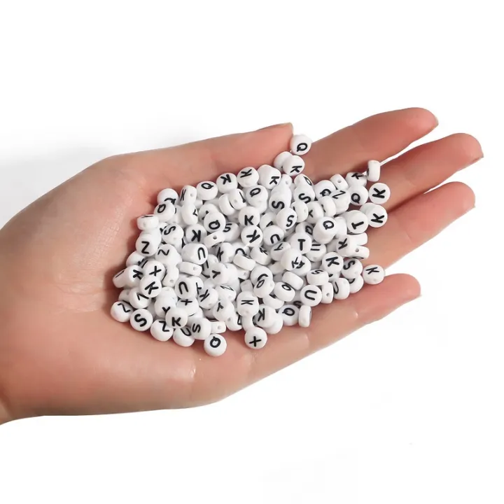 100Pcs%20Letter%20Beads%20Round%20Letter%20Alphabet%20Beads%20Acrylic%20Beads%20DIY%20Jewelry%20Making%20Bracelet%20Necklace%20Accessories%20-%20Image%204
