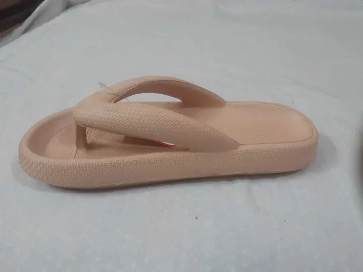 Rubber%20Slipper%20for%20Women%20-%20Image%202