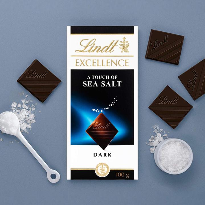 LINDT EXCELLENCE DARK CHOCOLATE BAR SEA SALT 100 GM (𝐢𝐦𝐩𝐨𝐫𝐭𝐞𝐝 & 𝐨𝐫𝐢𝐠𝐧𝐚𝐥)