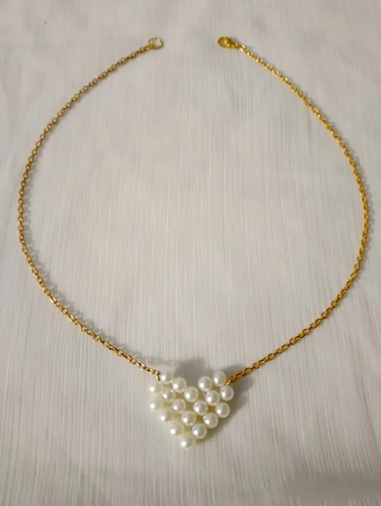 Elegant%20Golden%20Chain%20with%20Cute%20Pearl%20Heart%20Pendant%20for%20Women%20-%20Image%206