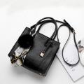 ladies handbags in Pakistan/ cheap online women bags/ trendy handbags/ stylish tote bags/ shoulder handbag. 