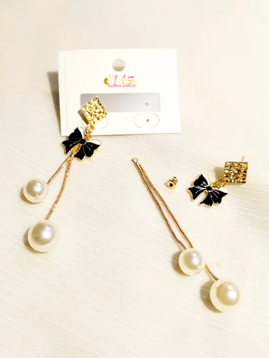 Choose%20Your%20Own%202%20in%201%20Fashion%20Earrings%20%7C%20Trendy%20Gold-Tone%20Earrings%20Set%20for%20Girls%20&%20Women%20-%20Image%202